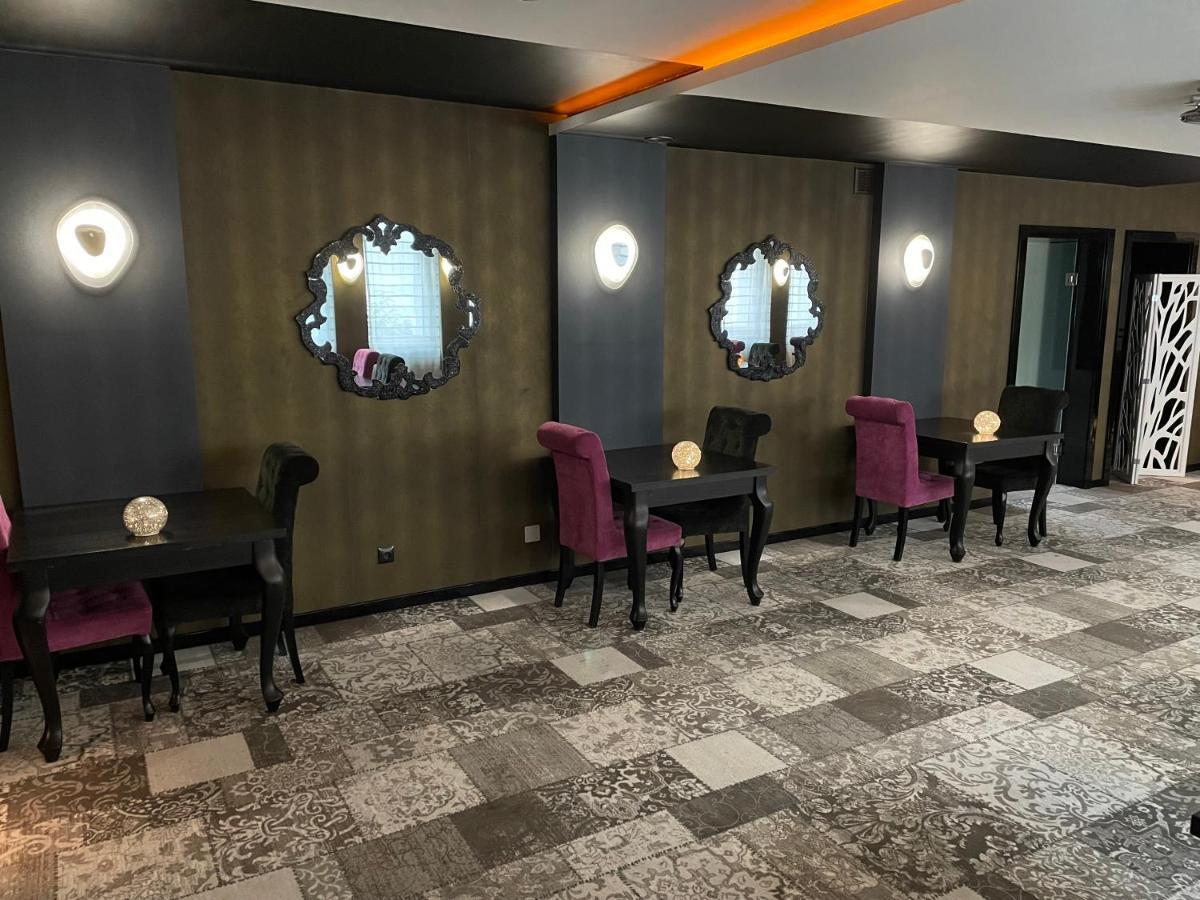 Arena & Wellness Hotel