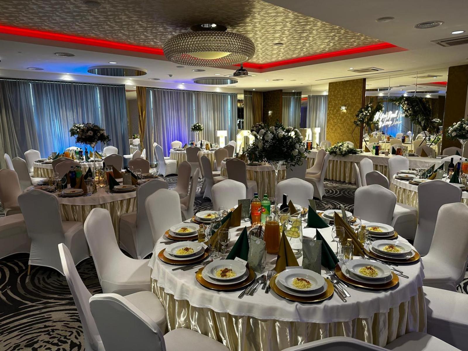 Arena & Wellness 3* Tychy