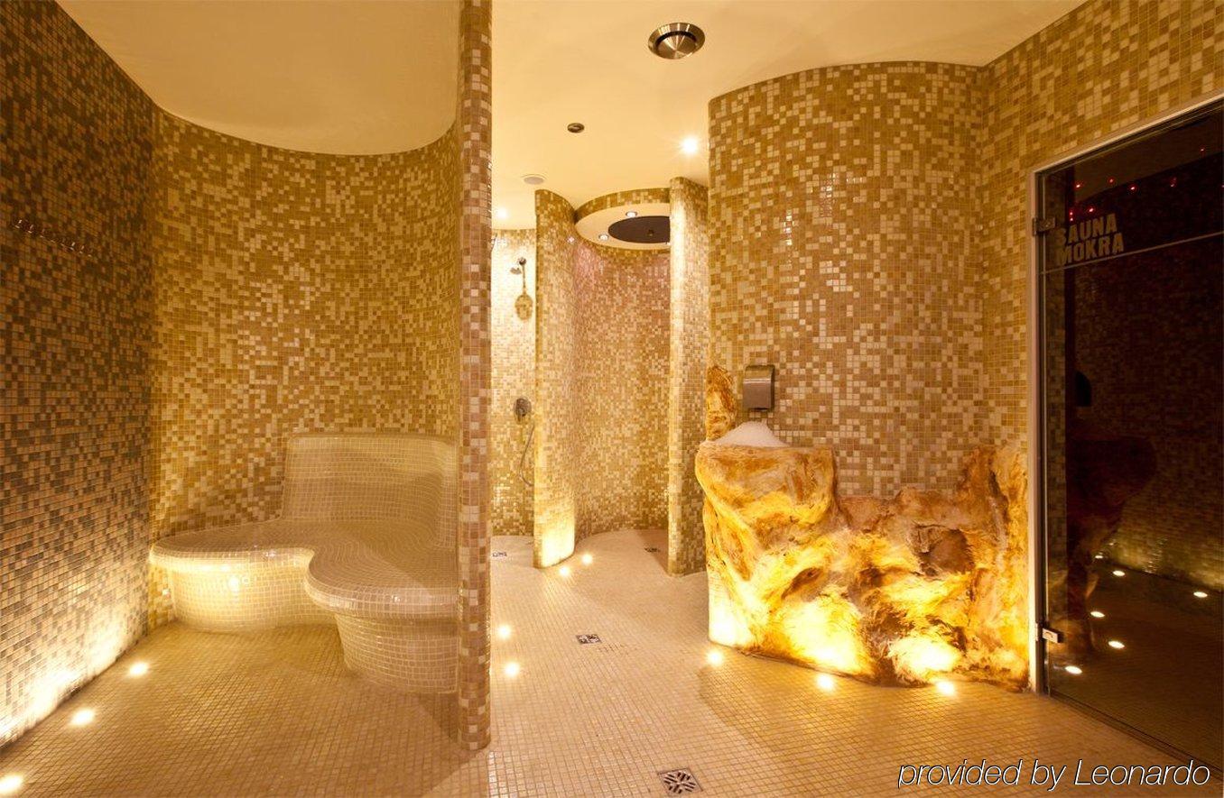 Arena & Wellness Hotel 3*